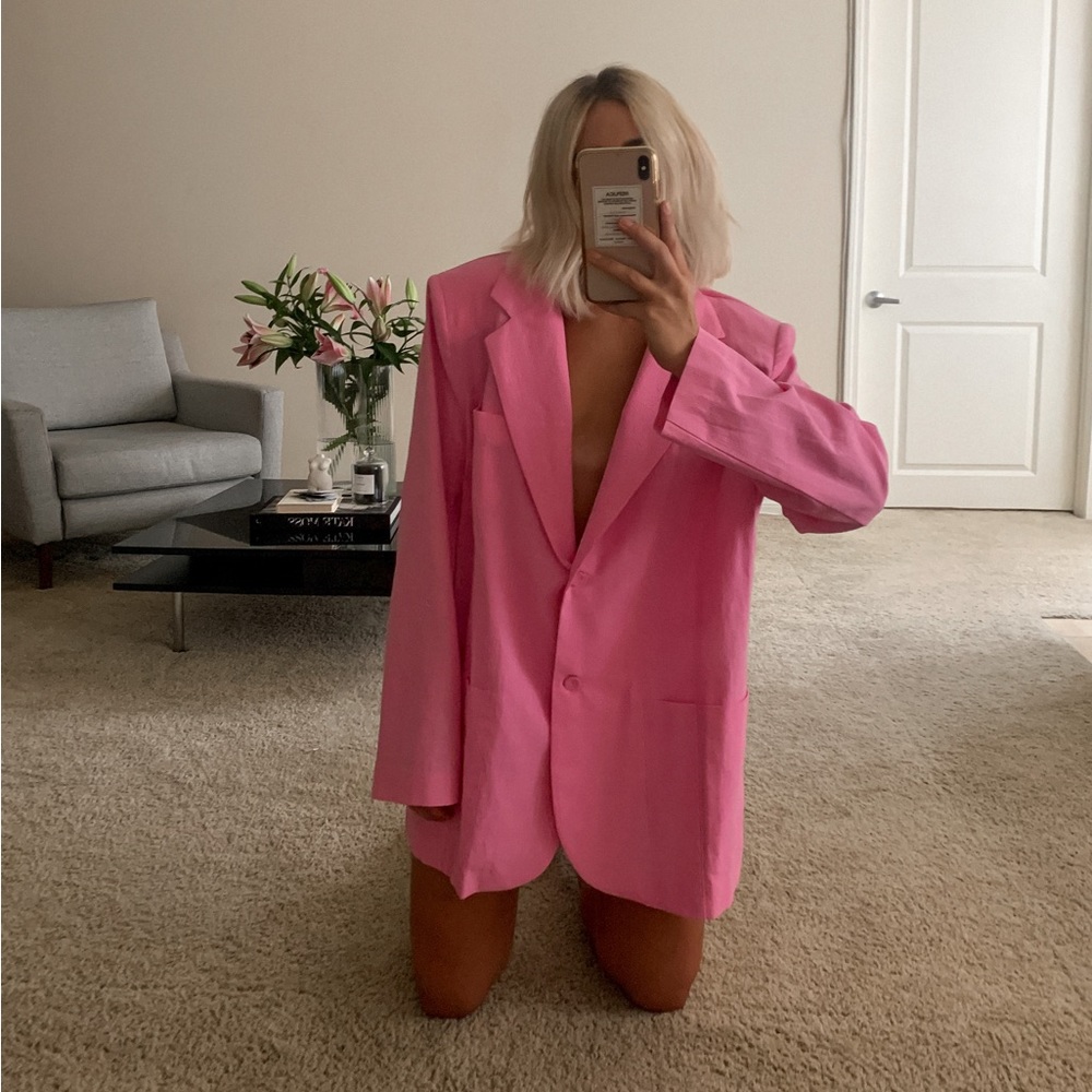 STORETS | oversized pink linen blazer